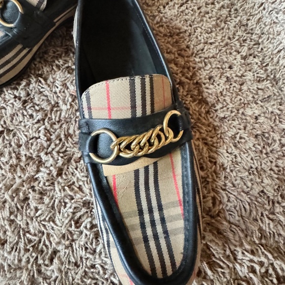 Authentic Burberry London Runway Morley Loafer - Picture 2 of 7
